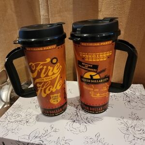 Silver Dollar City 2023 season cups with lids (2)